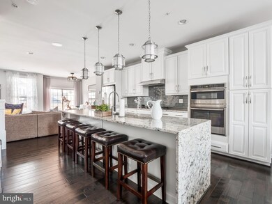 22639 Norwalk Square, Ashburn, VA 20148 - photo 6