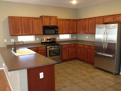 Upgraded Cabinets & SS Appliances