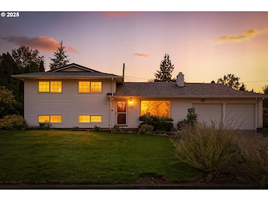 2555 NE 146th Dr, Portland, OR 97230 - photo 2