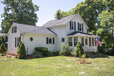 10 Oak St, Millville, MA 01529 - photo 4