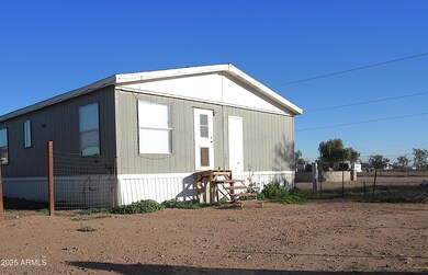 22548 W Skinner Rd, Wittmann, AZ 85361 - photo 4