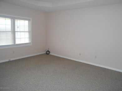 8303 Smyrna Pkwy, Louisville, KY 40228 - photo 7