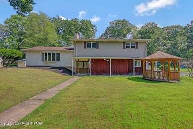 984 Forest Dr, Stroudsburg, PA 18360 - photo 4