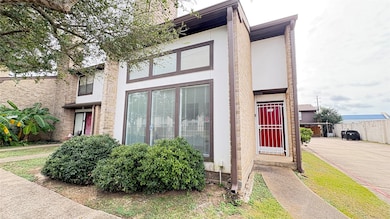 6633 W Airport Blvd unit 101, Houston, TX 77035 - photo 2