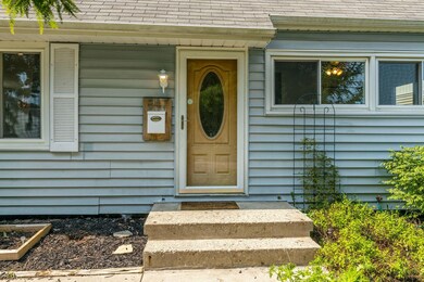 2020-09-09 847 Enfield Rd 13