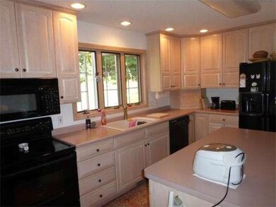 24 Scenic Rd, Westfield, MA 01085 - photo 6