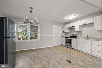 14 Mitnick Ct, Nottingham, MD 21236 - photo 5