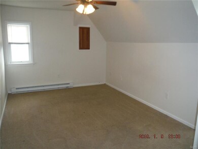 150 N Green St unit 2nd, Nazareth, PA 18064 - photo 4