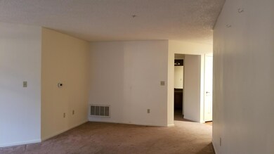 5 Village Cir unit 1202, Stroudsburg, PA 18360 - photo 7