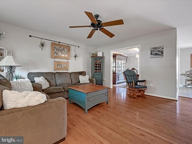 1032 Georgetown Dr, Reading, PA 19605 - photo 6