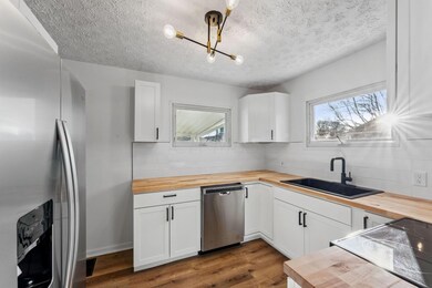 19-web-or-mls-96-s-weyant-ave