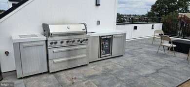 733 Euclid St NW unit 303, Washington, DC 20001 - photo 2