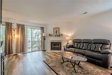 3403 Spring Harbour Dr, Atlanta, GA 30340 - photo 2