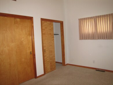 507 Cherry St, Tuscola, IL 61953 - photo 5