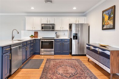 675 Metacom Ave unit 58, Bristol, RI 02809 - photo 6