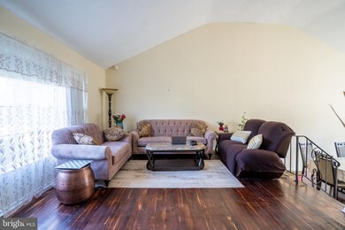 46 Maple Stream Rd, East Windsor, NJ 08520 - photo 2