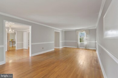 4609 Lawn Ct, Fairfax, VA 22032 - photo 7