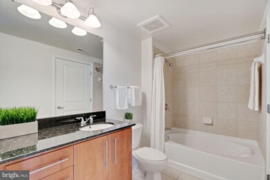 Clarendon 1021 unit 321, Arlington, VA 22201 - photo 6