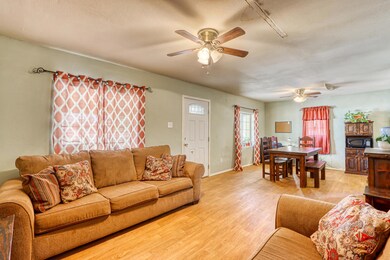 564 Mauer Rd, El Paso, TX 79915 - photo 3