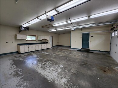 Great attached garage.jpg