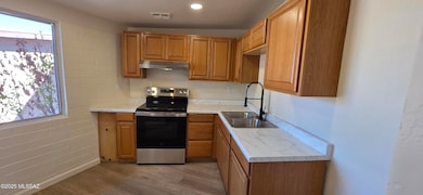 1507 W Roger Rd, Tucson, AZ 85705 - photo 2