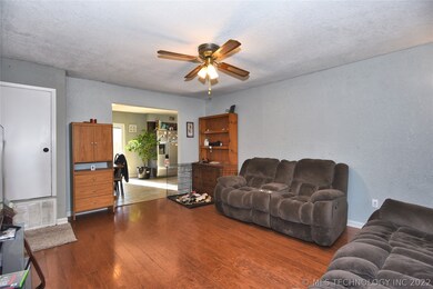 310 E 137th St, Glenpool, OK 74033 - photo 5