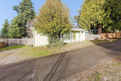 1104 E 31st St, Bremerton, WA 98310 - photo 2