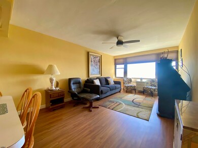 Warwick Condominiums unit 524, Atlantic City, NJ 08401 - photo 4