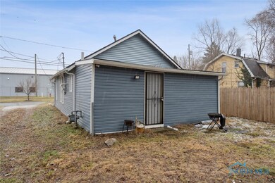 821 Elysian Ave, Toledo, OH 43607 - photo 4