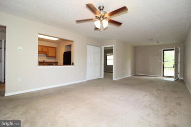 230 APT B Wakefield Rd, Hagerstown, MD 21740 - photo 3