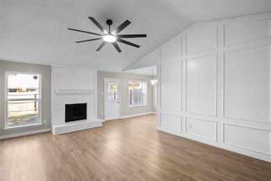 5711 Congressional Dr, Arlington, TX 76018 - photo 3