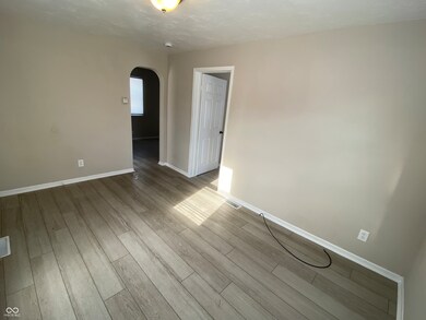 706 W 23rd St, Anderson, IN 46016 - photo 4
