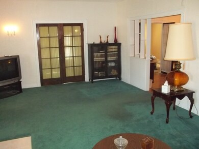 721 Bluff St, Waukegan, IL 60085 - photo 5