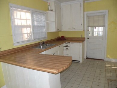 1802 Ocilla Rd, Douglas, GA 31533 - photo 5