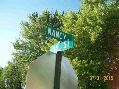 303 E 3rd St, Warren, IN 46792 - photo 2