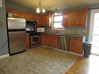 27 Beaver Rd, Barrington, RI 02806 - photo 2