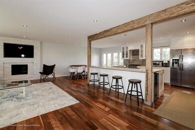 16-41Parkway0016