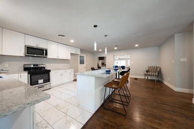 708 Briarwood Ln, Hurst, TX 76053 - photo 3