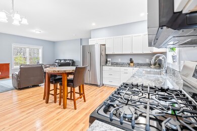 Kitchen with eat in area