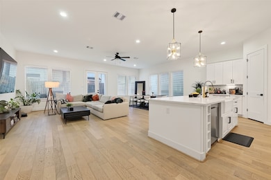 1926 Hoskins Dr, Houston, TX 77080 - photo 7