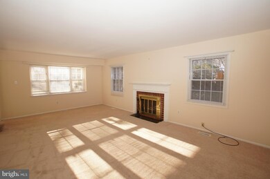 4005 Winfield Ct, Bowie, MD 20715 - photo 3