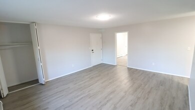 139 Litchfield Pines Dr unit D, Leominster, MA 01453 - photo 7