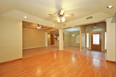 408 Crossbill St, Laredo, TX 78045 - photo 3