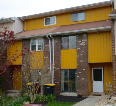 1570 Creekside Rd, Whitehall, PA 18052 - photo 3