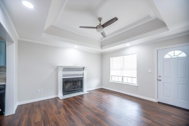 2663 Barclay St-LR 2