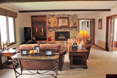 1427 Cherry St, New Ulm, MN 56073 - photo 4