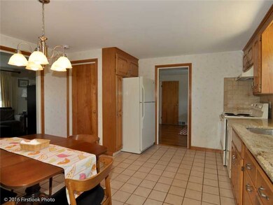 335 Garden City Dr, Cranston, RI 02920 - photo 7