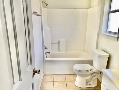 210 Joshua Blvd unit 210, Joshua, TX 76058 - photo 7