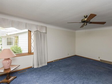 25 26th Ave SW, Cedar Rapids, IA 52404 - photo 3