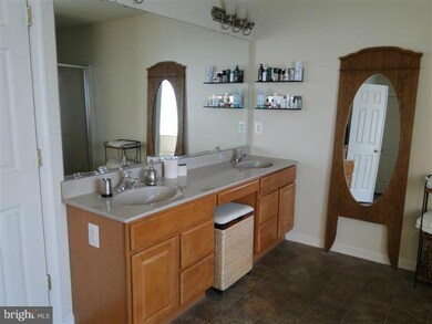 12270 Longleaf Ln, Dunkirk, MD 20754 - photo 6